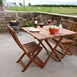 Vallum, On Hadrians Feriehus Irthington